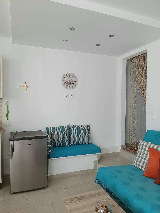 Quiet, Colourful Home In Cyclades Adiata 外观 照片